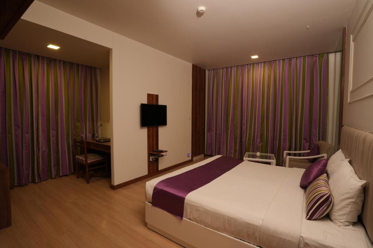 Hotel Hardeo Nagpur Exterior photo